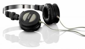 AURICULARES PLEGABLES CERRADO ALMOHADILLA PIEL SINTETICA  AKG K404 K 404 K404