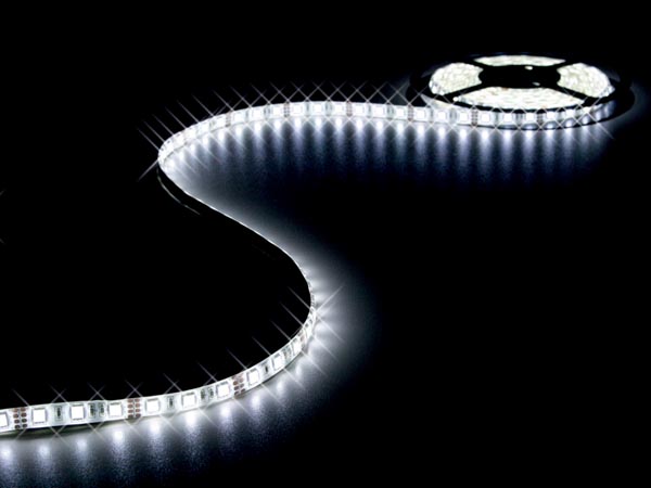 CINTA TIRA LEDs FLEXIBLE ILUMINACION  BLANCO FRIO  300 LEDs  5m  12V  38W
