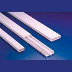 CANALETA  BLANCA GRANDE SEPARADOR INTERIOR 2 PARTES 80X40mm TIRA 2M